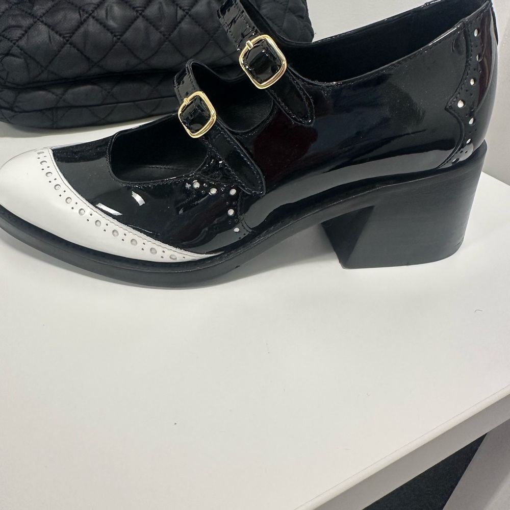 Black and White Women's Mary Jane Shoes